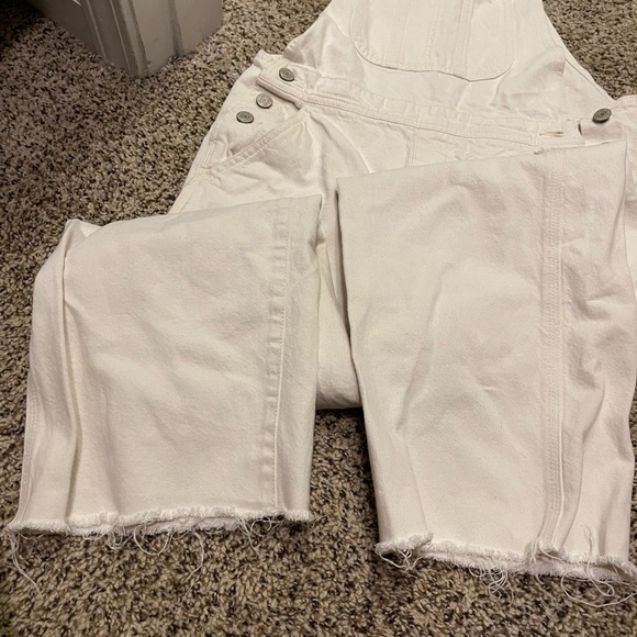 Gap overalls - Picture 3 of 8